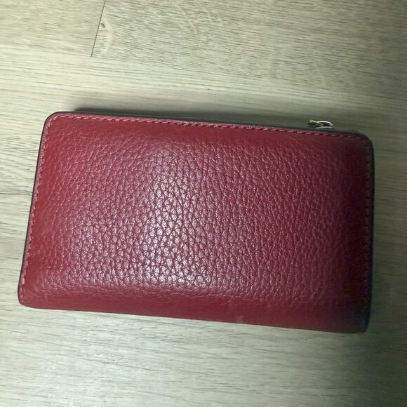 Kate Spade Red Spencer Small Slim Bifold Wallet - Picture 2 of 4